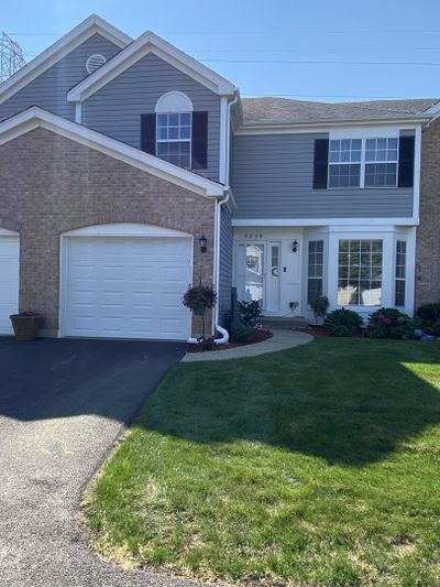 5809 Oxford Circle, Townhouse with 2 bedrooms, 1 bathrooms and 1 parking in Gurnee IL | Image 3