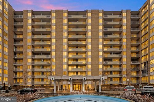 apt-703-3001 Veazey Ter Nw, WASHINGTON, DC, 20008-5403 | Card Image