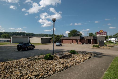 990 2nd Ave, Gallipolis, OH, 45631-1637 | Card Image