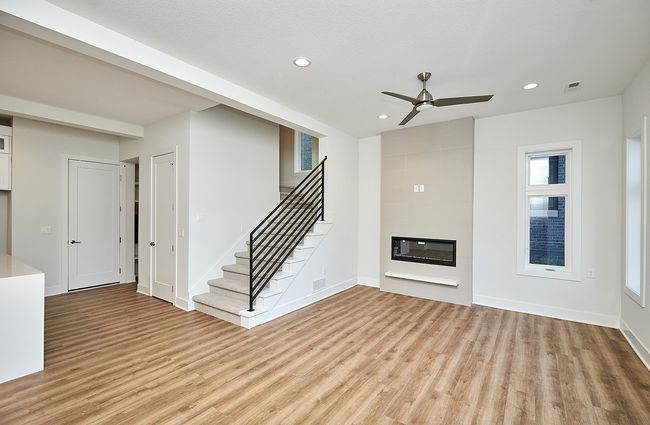 812 E 2 Nd St, Condo with 3 bedrooms, 3 bathrooms and null parking in Des Moines IA | Image 6