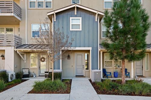 536 Elkton Ln, Buellton, CA, 93427-9699 | Card Image