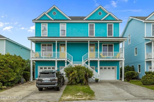 aandb-105 Winston Ave, Atlantic Beach, NC, 28512-7454 | Card Image