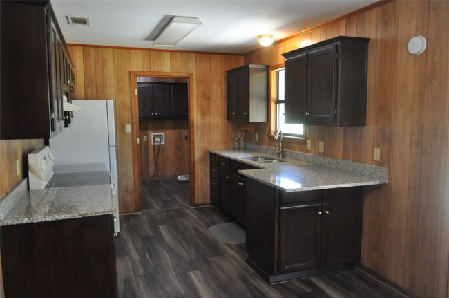 964 Farm Road 900 N, House other with 2 bedrooms, 1 bathrooms and null parking in Saltillo TX | Image 6