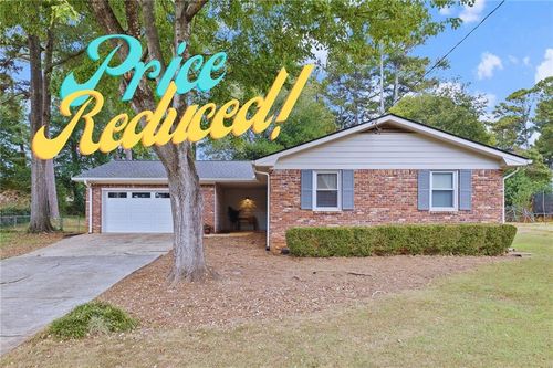 2577 Glen Cir, Lawrenceville, GA, 30044-5877 | Card Image