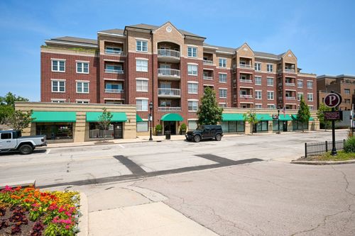 unit-307-570 Crescent Blvd, Glen Ellyn, IL, 60137-8306 | Card Image