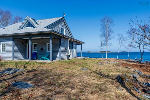 139 Pine Dr, Heckmans Island, NS, B0J2C0 | Card Image