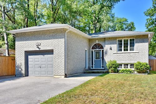 34 Glendale Ave, Wasaga Beach, ON, L9Z2T1 | Card Image