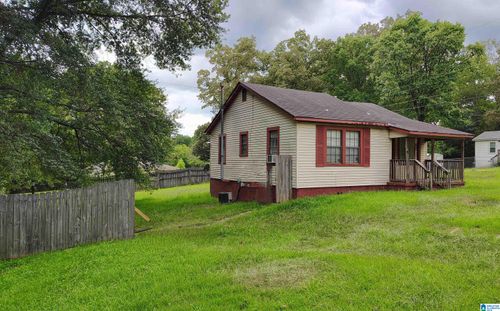 236 7th Ave, Pleasant Grove, AL, 35127-1069 | Card Image