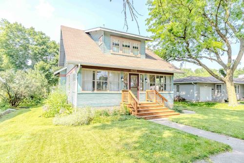 608 20th St, Spirit Lake, IA, 51360-1512 | Card Image