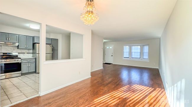 1204 Maplecrest Rd, Townhouse with 2 bedrooms, 2 bathrooms and null parking in Edison NJ | Image 8