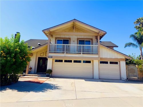 9040 Maza Cir, Fountain Valley, CA, 92708-2228 | Card Image