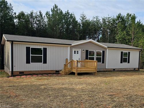 972 Mcbride Road, Mount Airy, NC, 27030 | Card Image