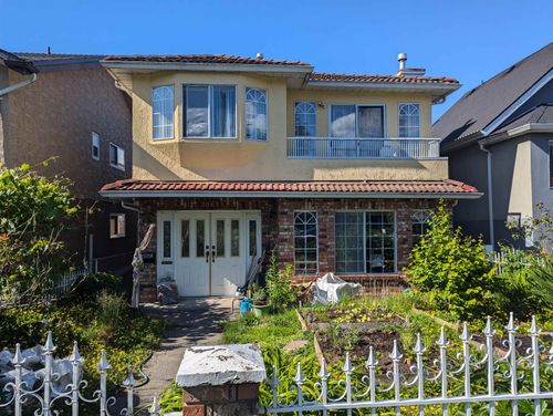 3061 Parker St, Vancouver, BC, V5K2V1 | Card Image