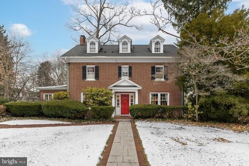 305 E Hamilton Ave, STATE COLLEGE, PA, 16801-5413 | Card Image