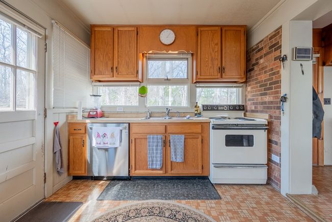 27 Glenn Pine Ln, House other with 3 bedrooms, 3 bathrooms and null parking in Fancy Gap VA | Image 14