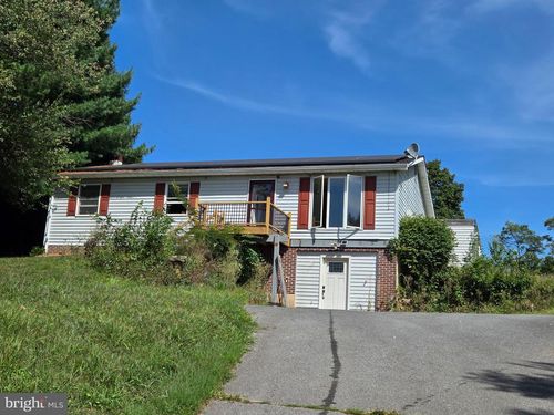 15 Sharon Dr, SHERMANS DALE, PA, 17090-9775 | Card Image