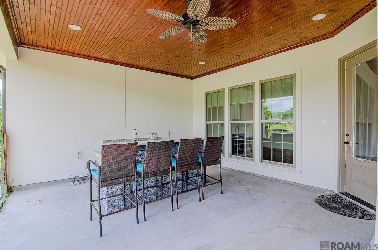 Residential in St Amant 5