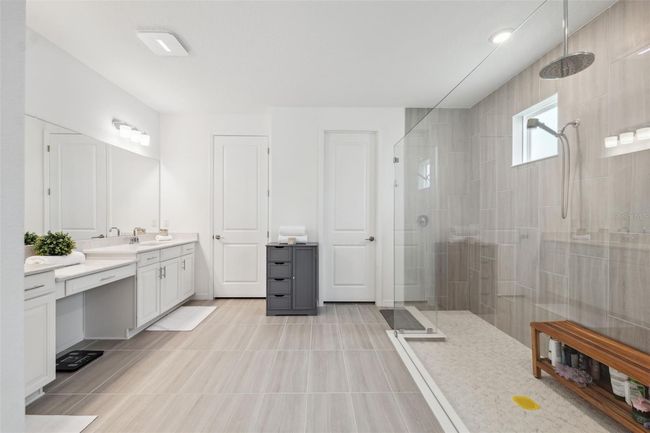 33466 Landsman Loop, House other with 4 bedrooms, 5 bathrooms and null parking in Wesley Chapel FL | Image 12