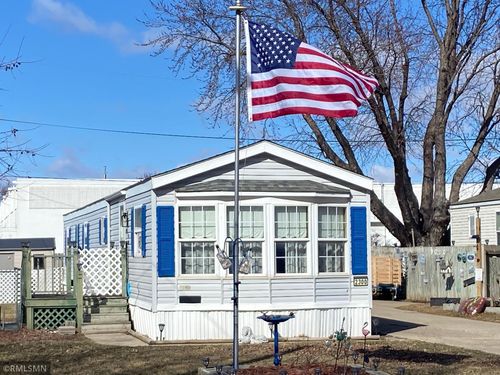 2300 Sundet Ln, Faribault, MN, 55021-4840 | Card Image