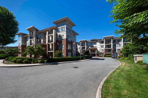 210-3192 Gladwin Rd, Abbotsford, BC, V2T6M9 | Card Image
