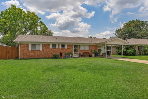 2526 Belmont Blvd, Bossier City, LA, 71111-2431 | Card Image