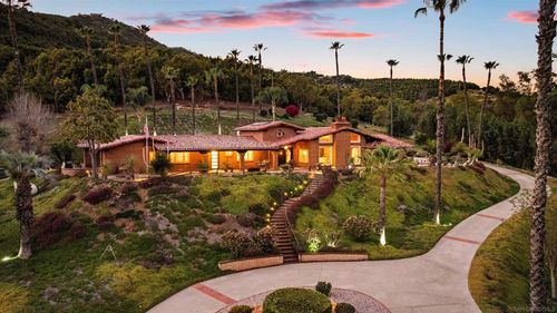 1951 Cloverdale Rd, Escondido, CA, 92027 | Card Image