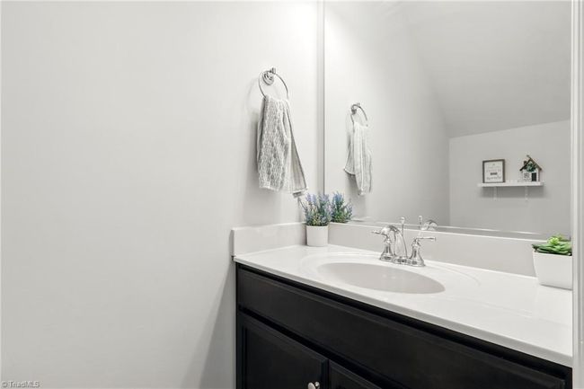 3855 Thistleberry Rd, House other with 2 bedrooms, 3 bathrooms and null parking in High Point NC | Image 6