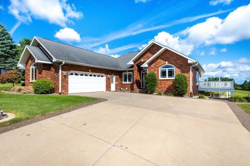 1020 Northpark Ct, Dickeyville, WI, 53808-6850 | Card Image