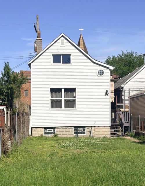 4935 Baring Ave, East Chicago, IN, 46312-3620 | Card Image