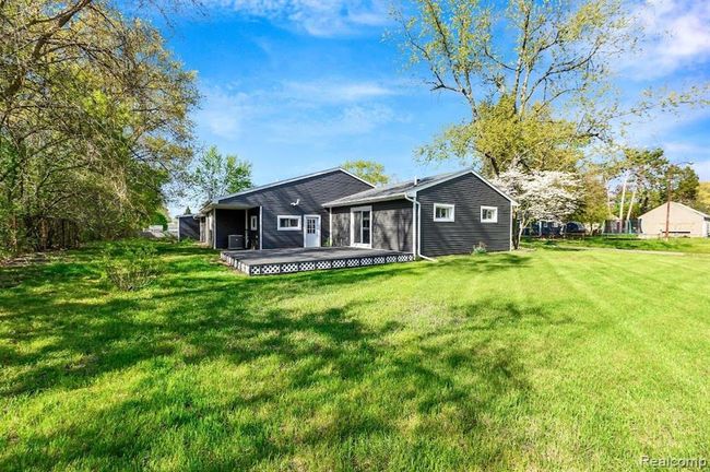 960 Olreana Road, House other with 4 bedrooms, 2 bathrooms and null parking in White Lake Twp MI | Image 5