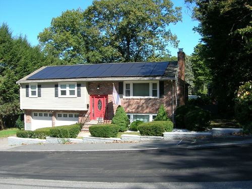 223 Robert Rd, Dedham, MA, 02026-5715 | Card Image