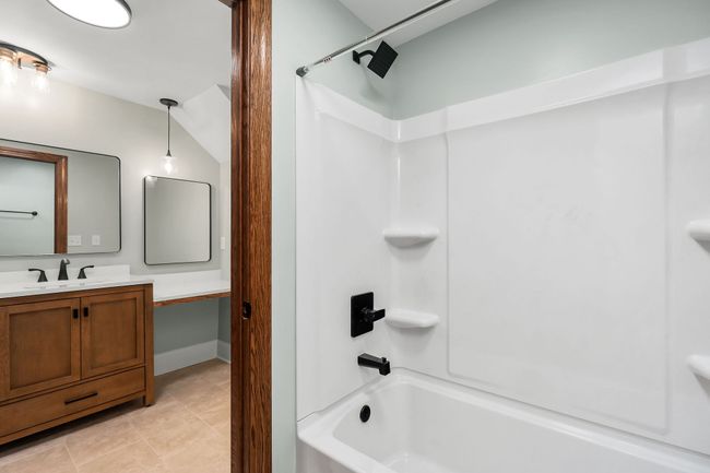 411 E Main St, House other with 6 bedrooms, 3 bathrooms and null parking in Red Boiling Springs TN | Image 28