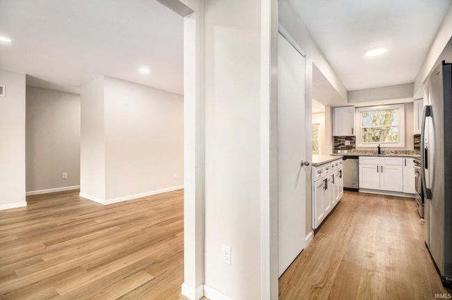 53911 Kershner Ln, House other with 3 bedrooms, 3 bathrooms and null parking in Elkhart IN | Image 12