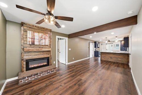 166 Berry Rd, Boiling Springs, SC, 29316-5807 | Card Image