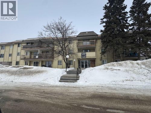 101-10216 102 Ave, Fort St John, BC, V1J2E5 | Card Image