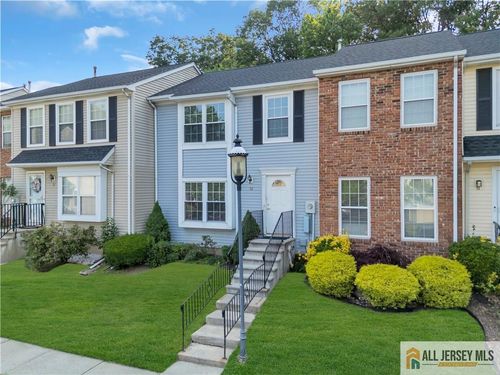 52 Lantern Ln, Sayreville, NJ, 08872-2200 | Card Image