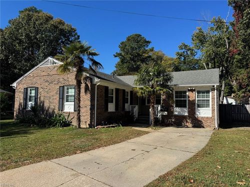 29 Effingham Place, Newport News, VA, 23608 | Card Image