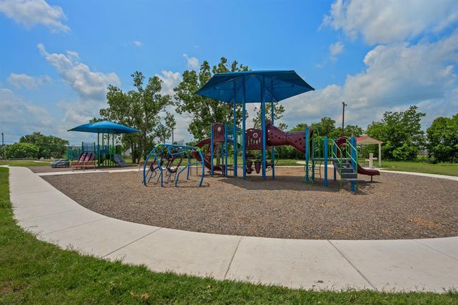 906 Jasmine Trl, House other with 3 bedrooms, 2 bathrooms and 4 parking in Georgetown TX | Image 29