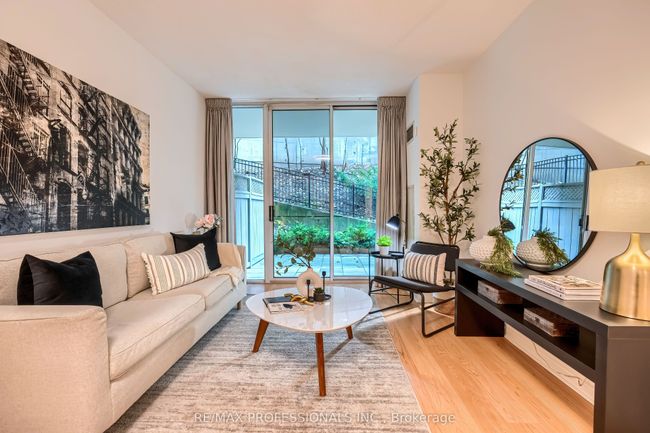 104 - 38 William Carson Cres, Condo with 2 bedrooms, 1 bathrooms and null parking in North York ON | Image 13