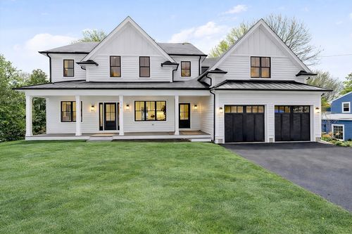 126 Prince St, Needham, MA, 02492-3721 | Card Image