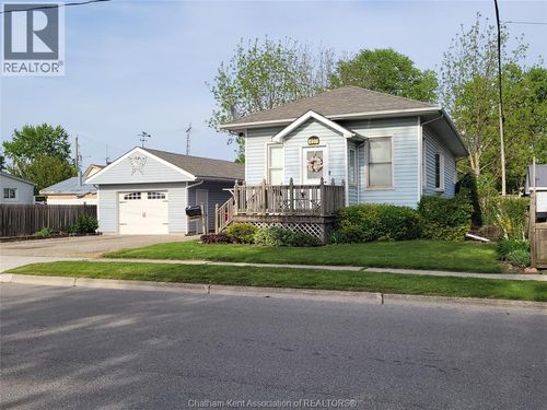 407 Albert St, Wallaceburg, ON, N8A1Y3 | Card Image