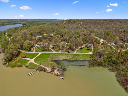 11460 Crooked Creek Rd, Lobelville, TN, 37097-4206 | Card Image