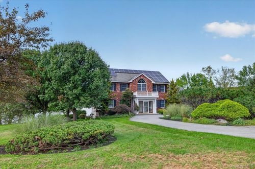 50 Waterview Ter, New Windsor, NY, 12553-5904 | Card Image