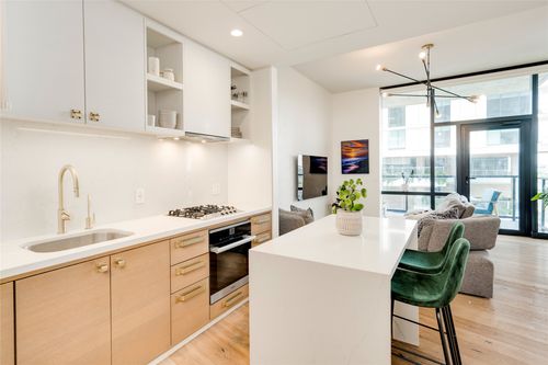 1310-70 Rainey St, Austin, TX, 78701-4739 | Card Image