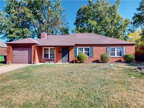 559 Sycamore Dr, Euclid, OH, 44132-2134 | Card Image