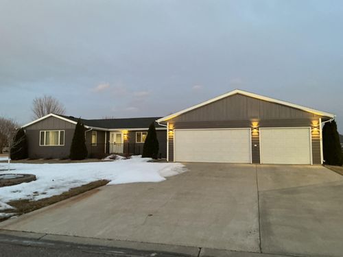 12920 Prairiewood Dr, ABERDEEN, SD, 57401-8104 | Card Image