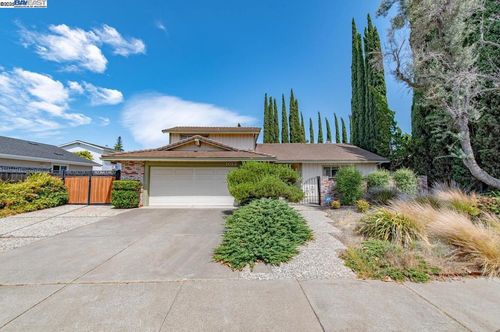 1022 Sherry Way, Livermore, CA, 94550-5739 | Card Image