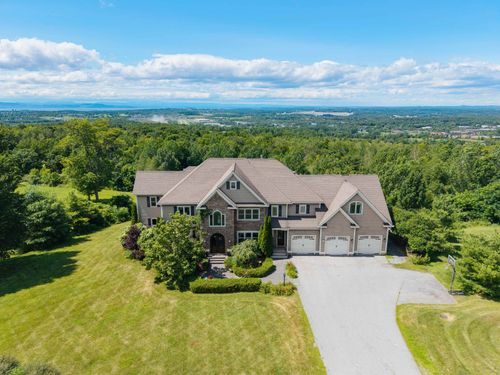 447 Highlands Dr, Williston, VT, 05495-2145 | Card Image