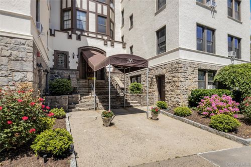 1d-26 Pondfield Road, Yonkers, NY, 10708 | Card Image