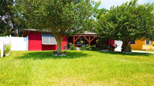 5501 Highland St S, St Petersburg, FL, 33705-5135 | Card Image